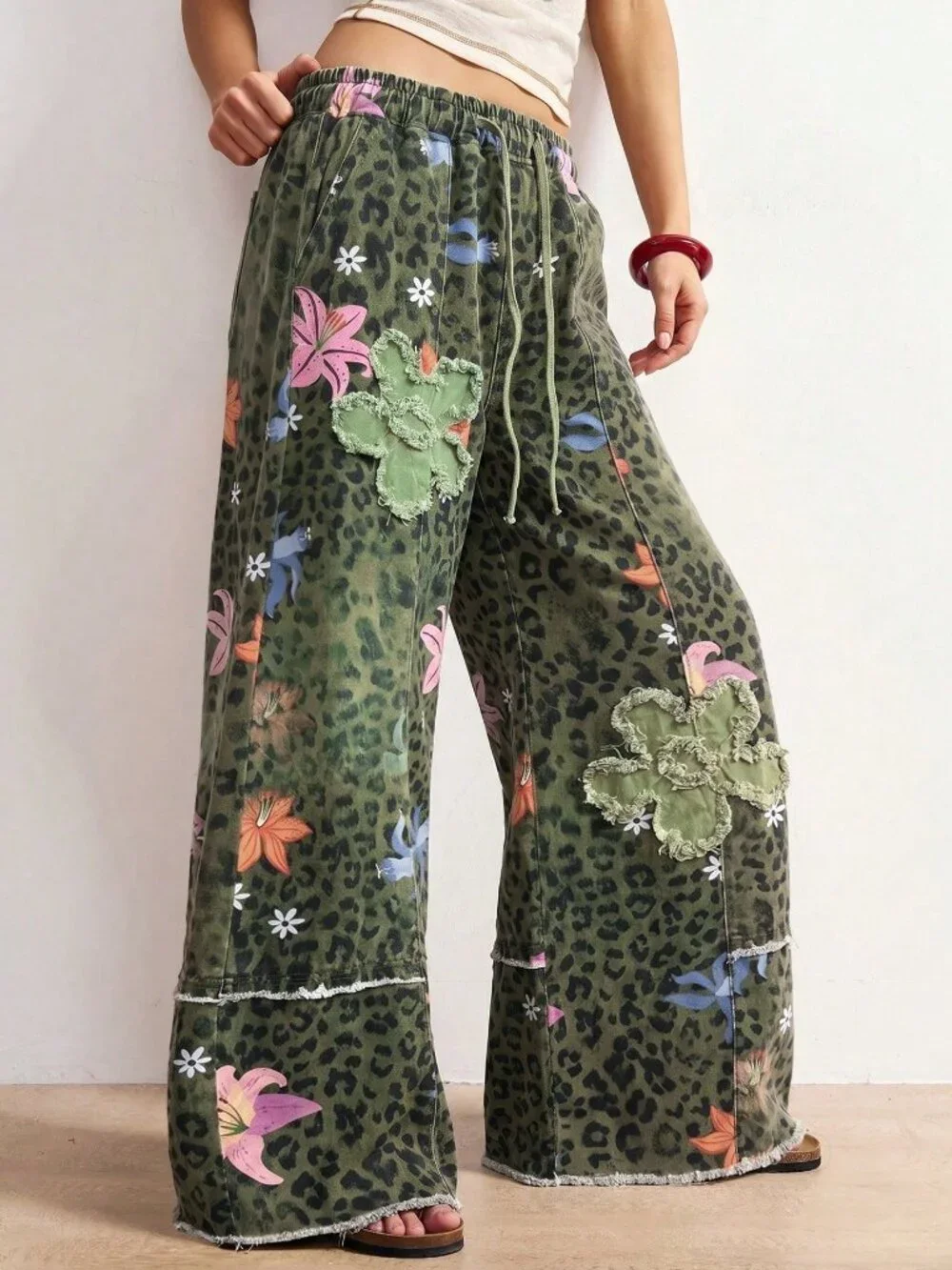 Army Green Casual Women's Leopard Print Floral Wide Leg Loose Long Pants - Picture 5 of 7